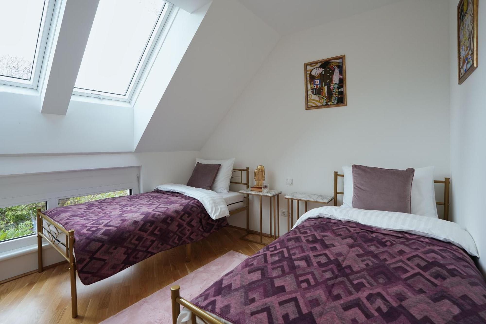 Modern Design Meets Green Comfort - Stay In Style At Carl'S Design Residences L Parking & Great Connection To City Center Vienne Extérieur photo