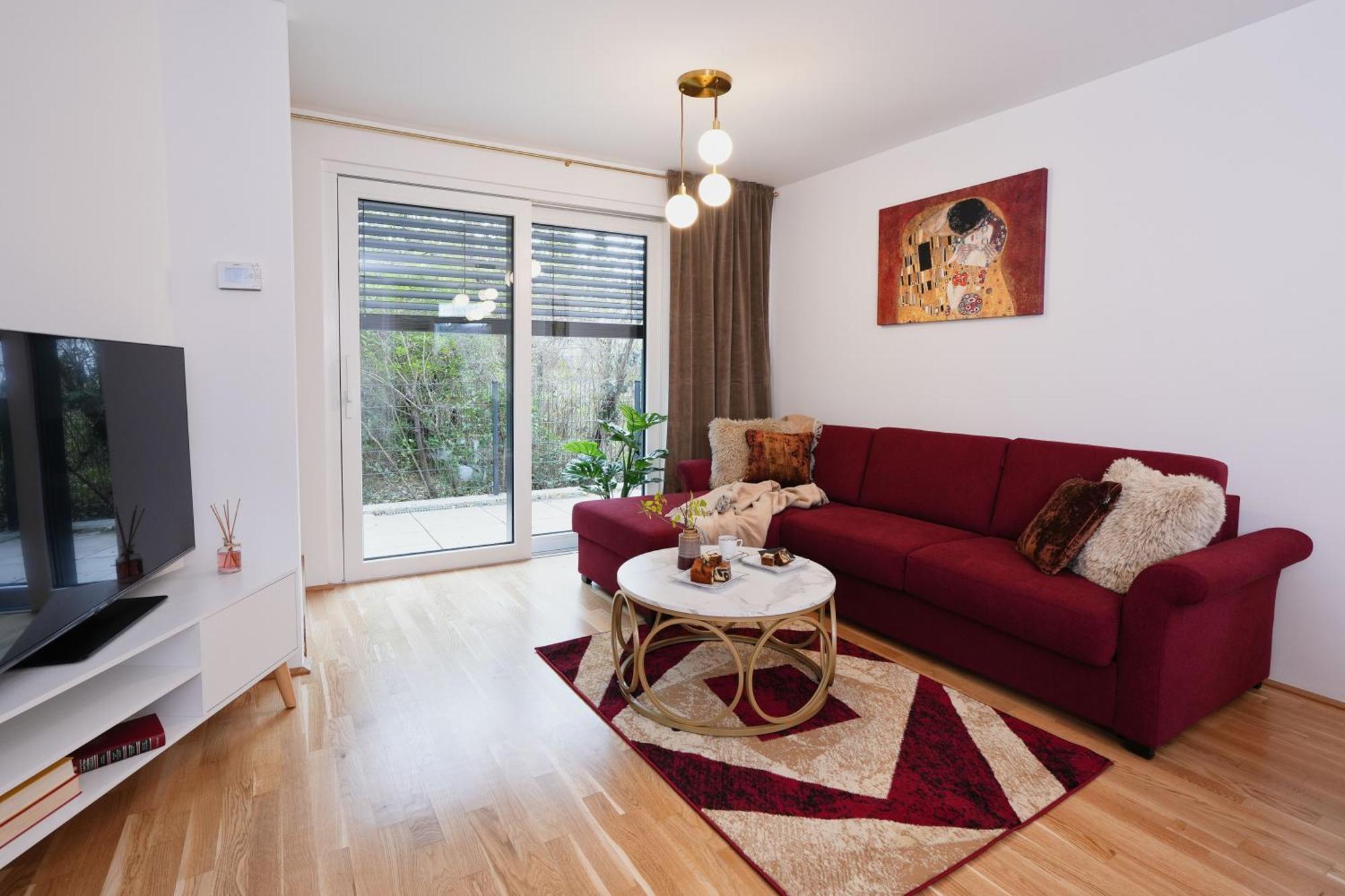 Modern Design Meets Green Comfort - Stay In Style At Carl'S Design Residences L Parking & Great Connection To City Center Vienne Extérieur photo