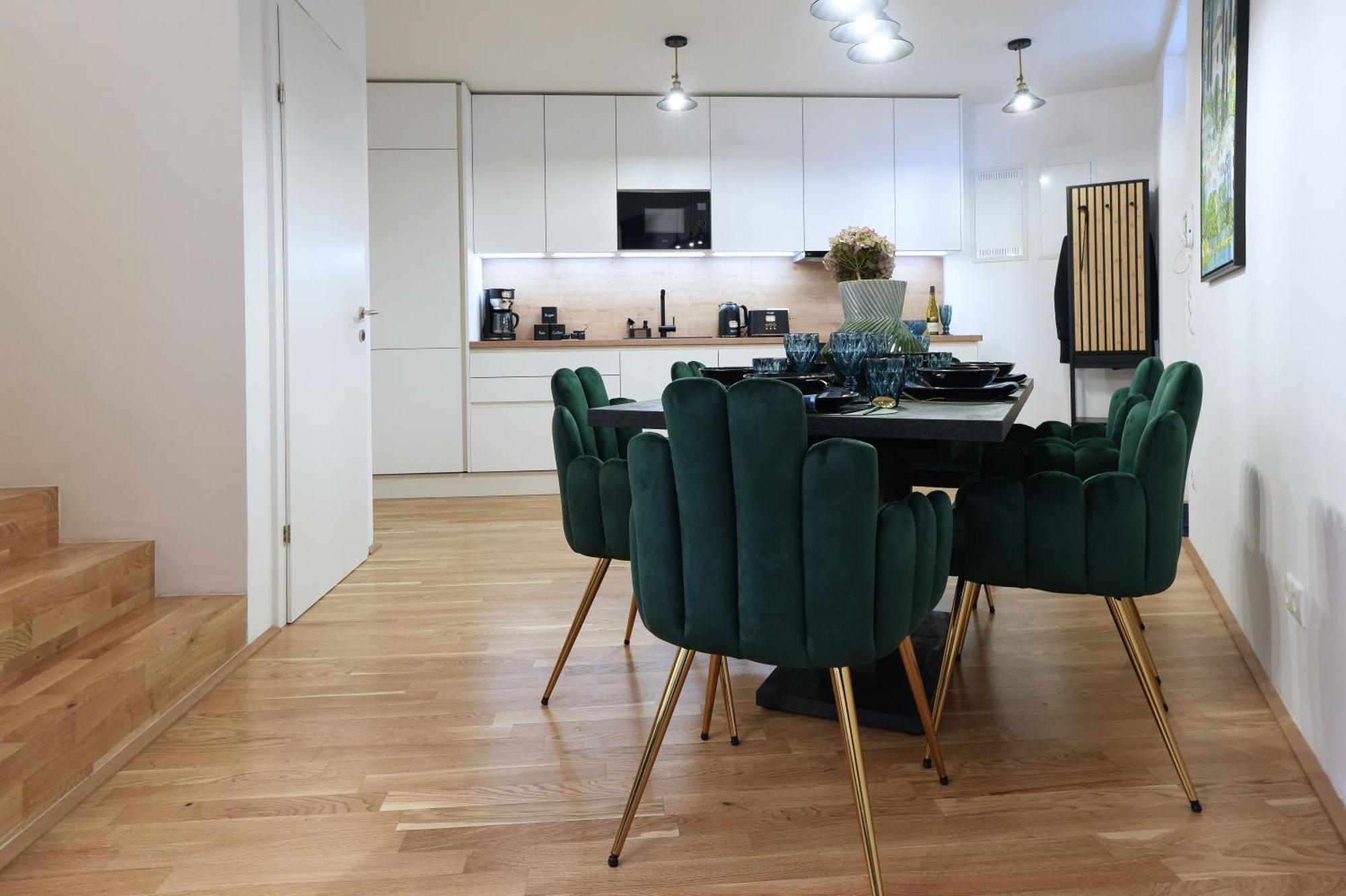 Modern Design Meets Green Comfort - Stay In Style At Carl'S Design Residences L Parking & Great Connection To City Center Vienne Extérieur photo