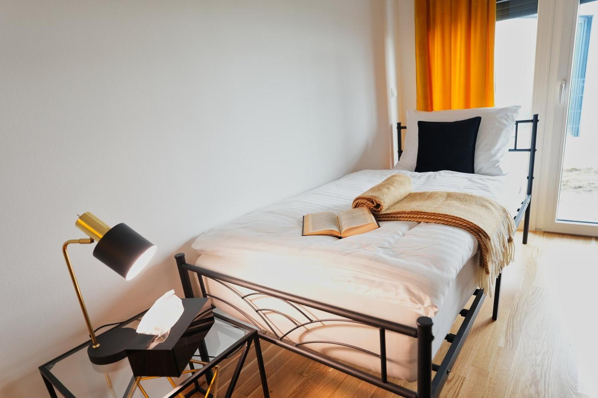 Modern Design Meets Green Comfort - Stay In Style At Carl'S Design Residences L Parking & Great Connection To City Center Vienne Extérieur photo
